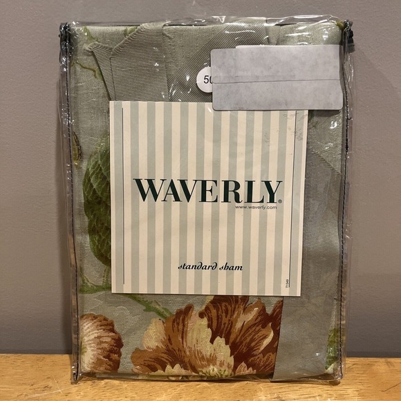 Waverly Laurel Springs Dark Must‎ Standard Pillow Sham Blue Floral Comforter - Picture 1 of 3